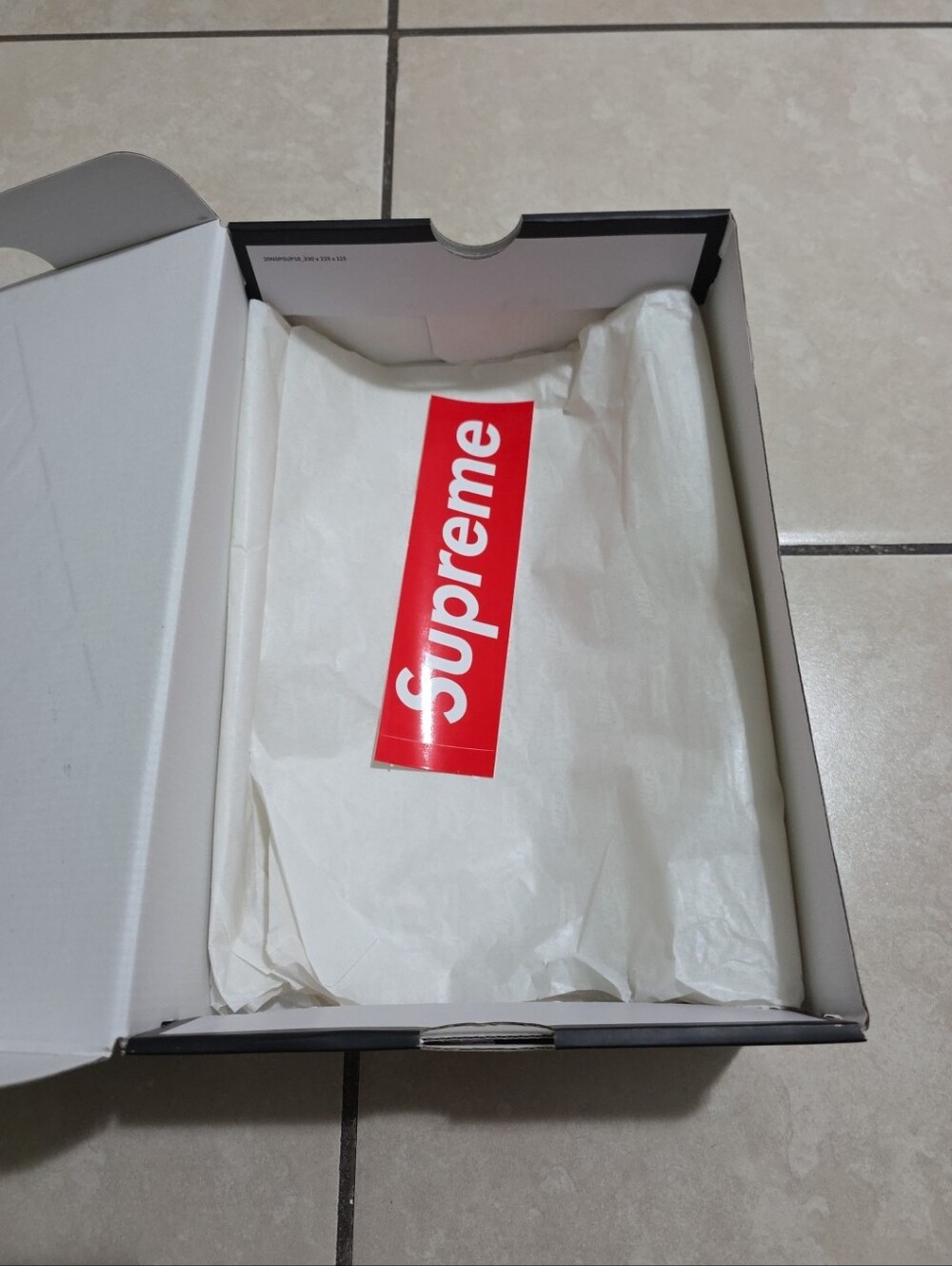 Empty Shoe Box - Picture 8 of 8